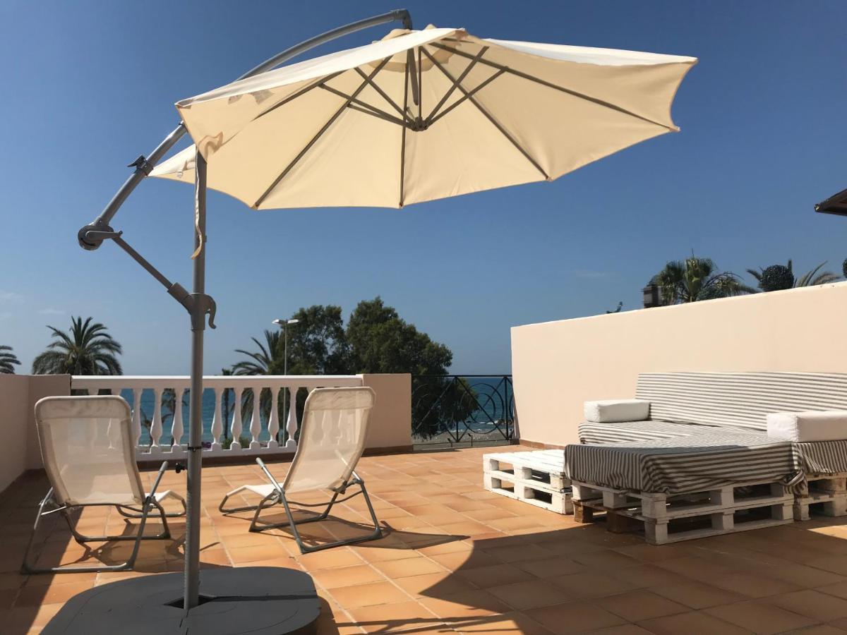 Soek Pedregalejo Seafront Holidays Homes Малага Экстерьер фото