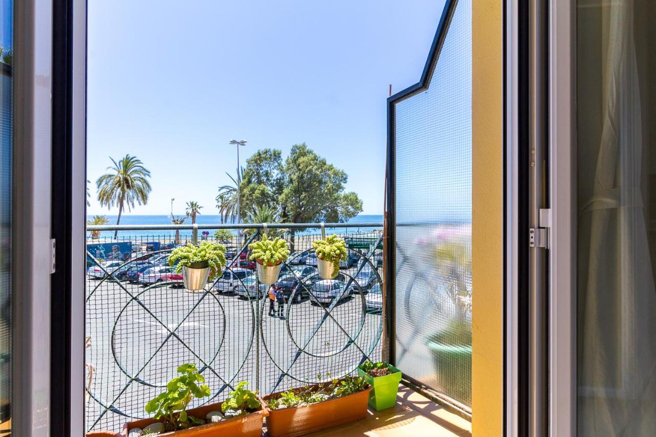 Soek Pedregalejo Seafront Holidays Homes Малага Экстерьер фото