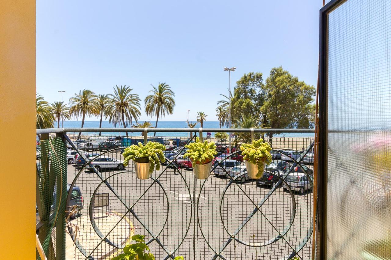 Soek Pedregalejo Seafront Holidays Homes Малага Экстерьер фото