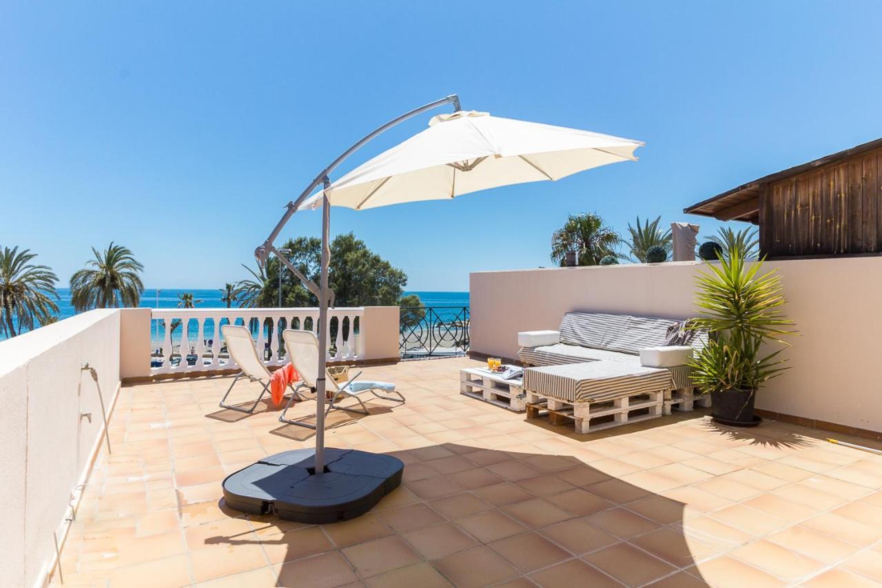 Soek Pedregalejo Seafront Holidays Homes Малага Экстерьер фото